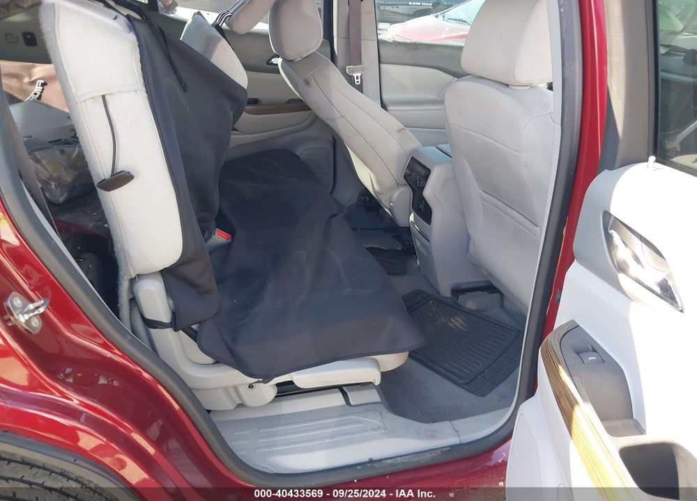 2017 GMC ACADIA SLE-1 VIN: 1GKKNKLA3HZ298808