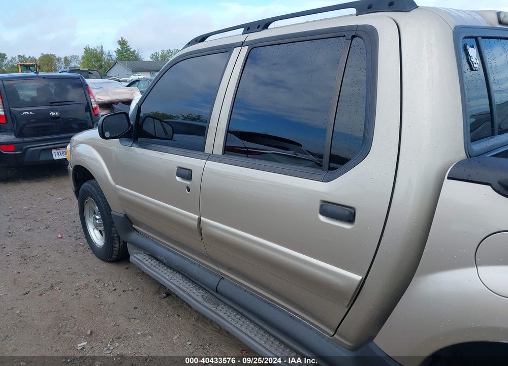 2004 FORD EXPLORER SPORT TRAC ADRENALIN/XLS/XLT VIN: 1FMZU77K64UA70768