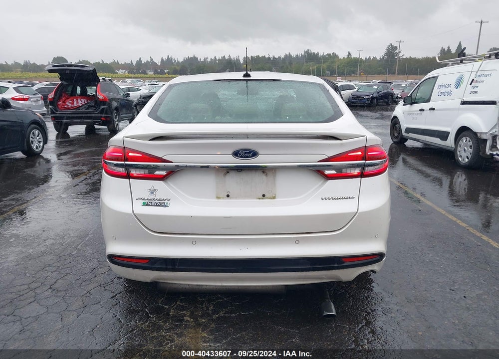 2018 FORD FUSION ENERGI VIN: 3FA6P0SU8JR260899