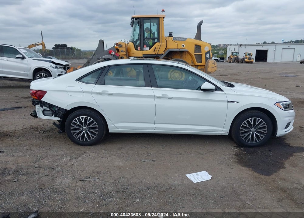 2019 VOLKSWAGEN JETTA 1.4T SEL VIN: 3VWE57BU2KM049231