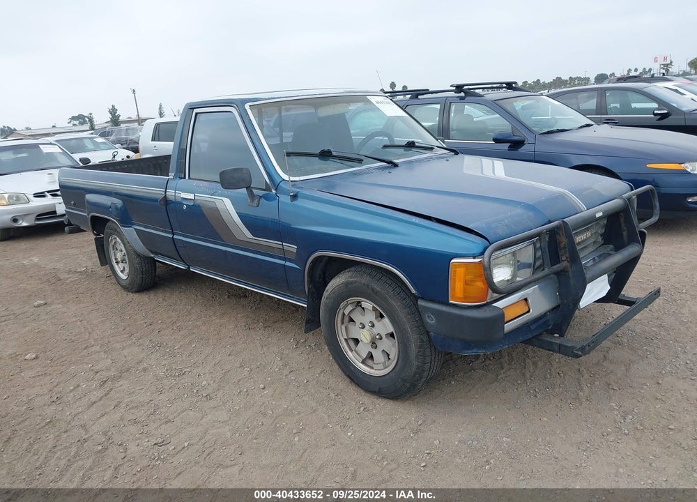 1984 TOYOTA PICKUP 1/2 TON RN55 SR5 VIN: JT4RN55S8E0031830