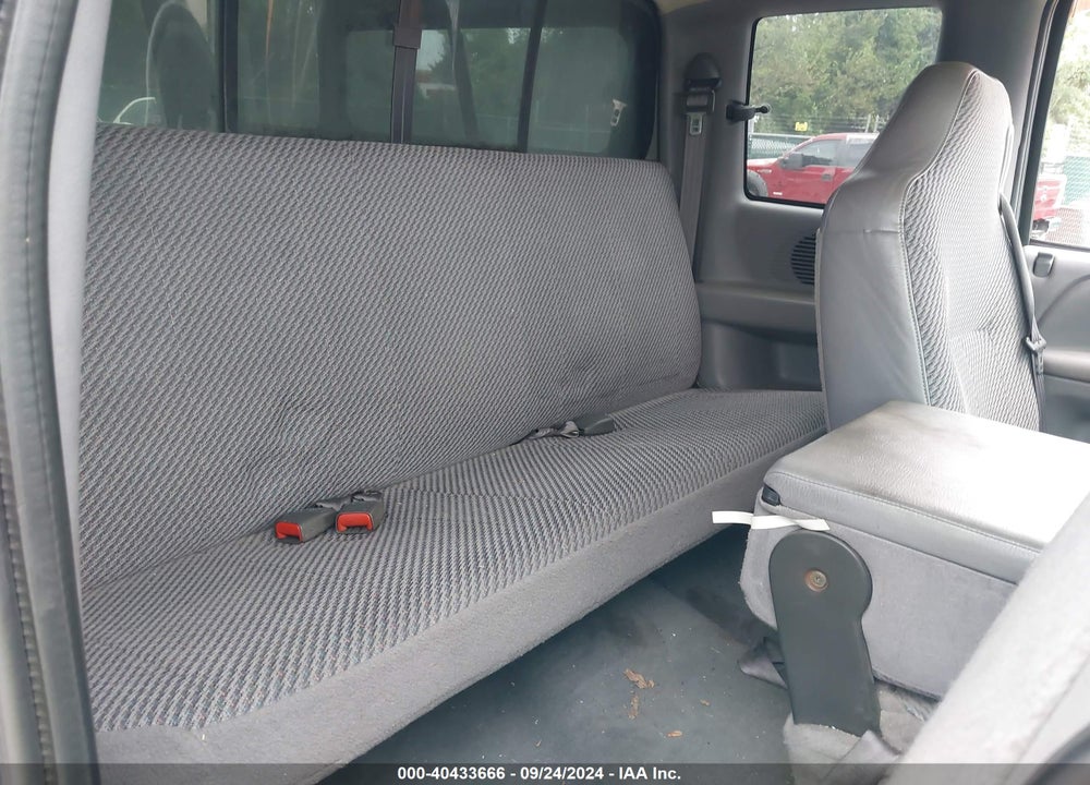 2001 DODGE RAM 1500 ST VIN: 3B7HF12Z71G226925