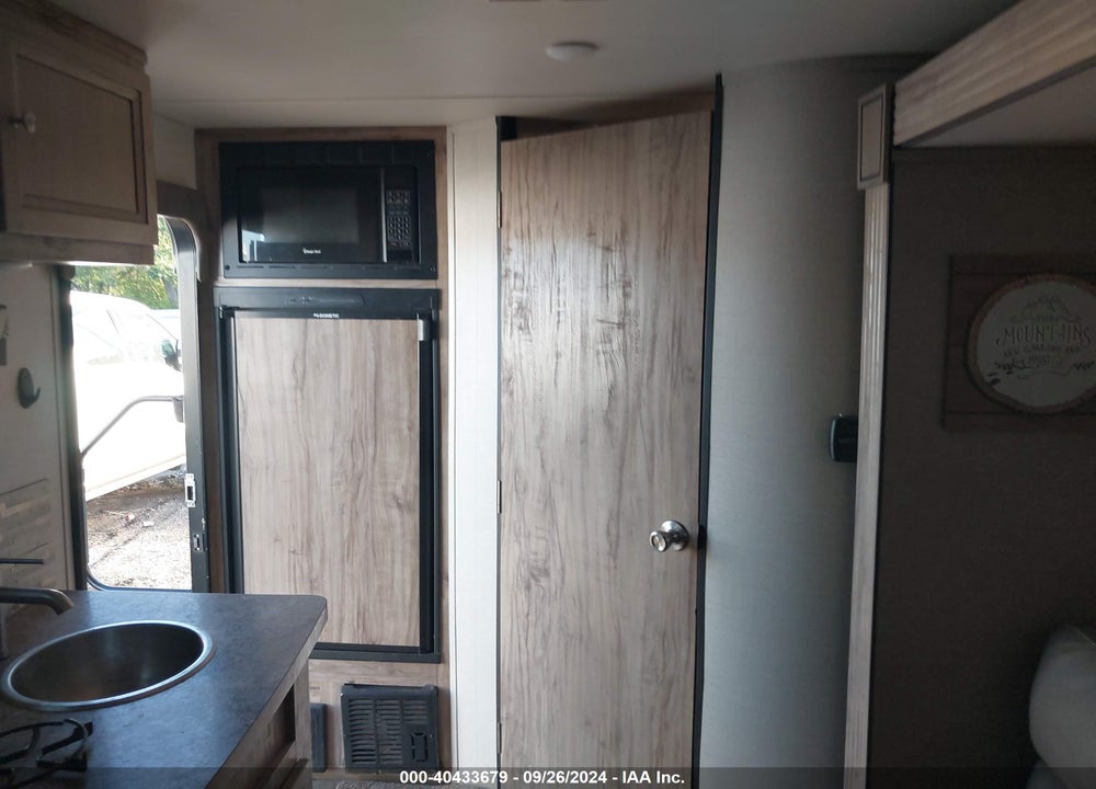 2019 FOREST RIVER OTHER VIN: 4X4TPAT18KN110085