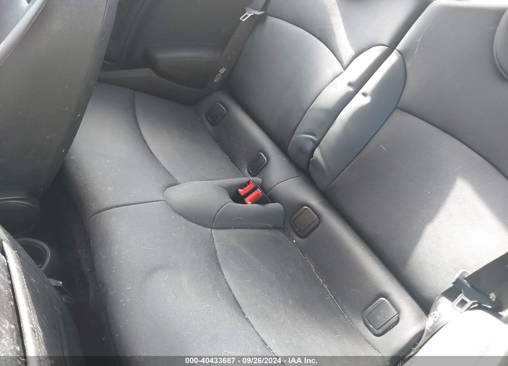 2009 MINI COOPER VIN: WMWMF33599TW70132