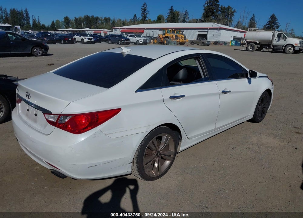 2011 HYUNDAI SONATA SE VIN: 5NPEC4AC4BH083094