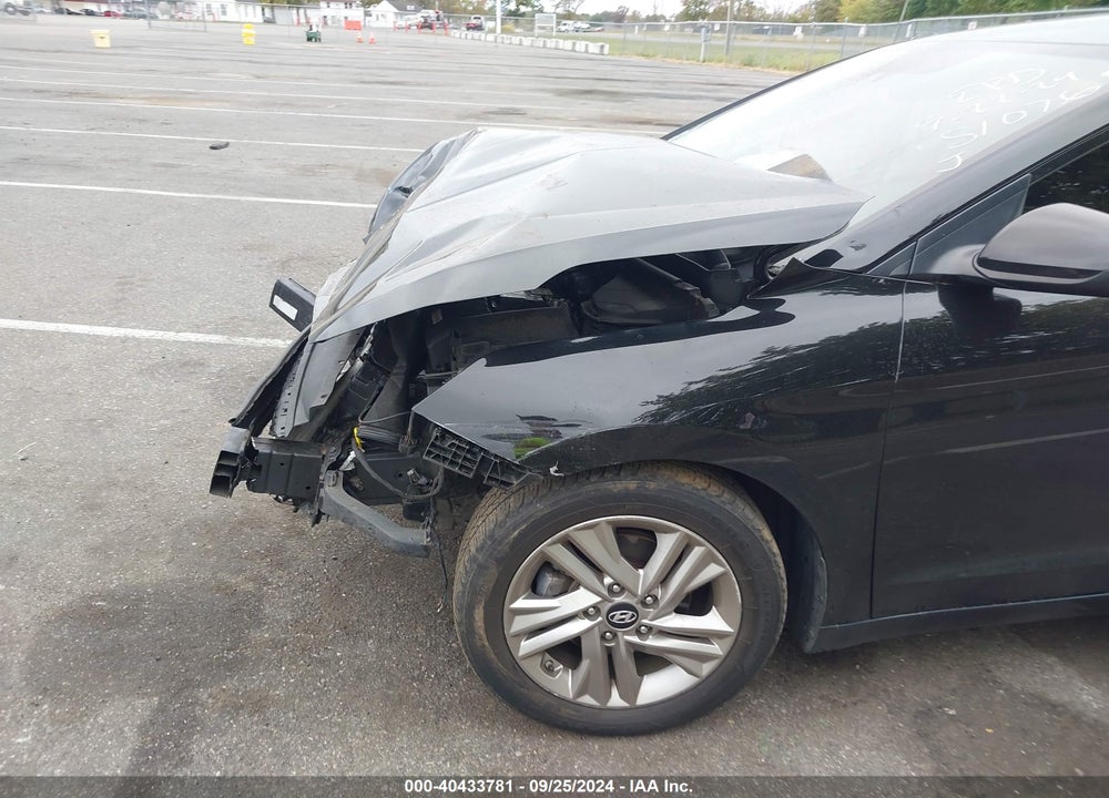 2019 HYUNDAI ELANTRA SEL VIN: 5NPD84LF7KH451076