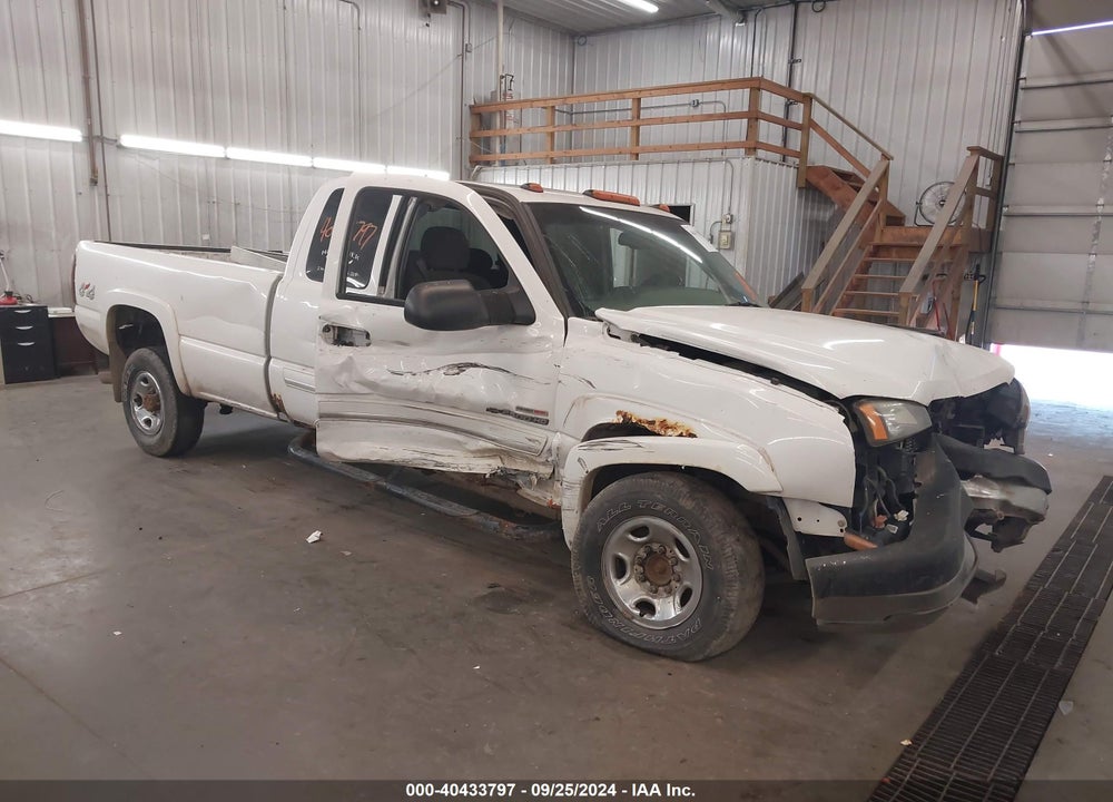2004 CHEVROLET SILVERADO 2500HD LS VIN: 1GCHK29284E346416