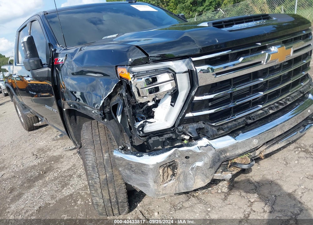 2024 CHEVROLET SILVERADO 2500HD 4WD STANDARD BED LTZ VIN: 2GC1YPEY0R1137638
