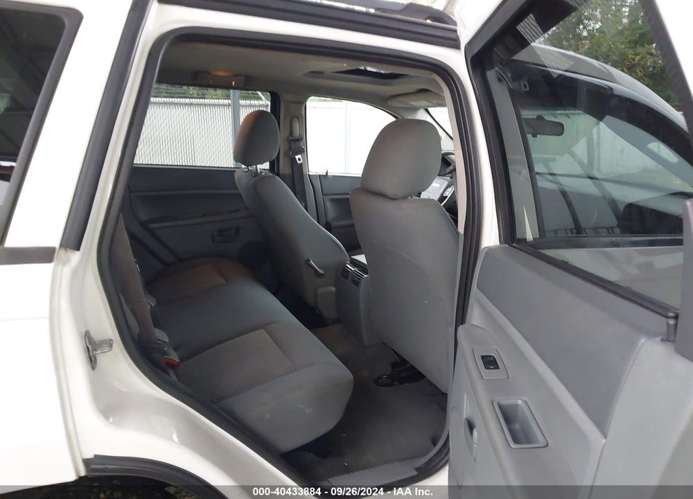 2007 JEEP GRAND CHEROKEE LAREDO VIN: 1J8GR48K77C680269