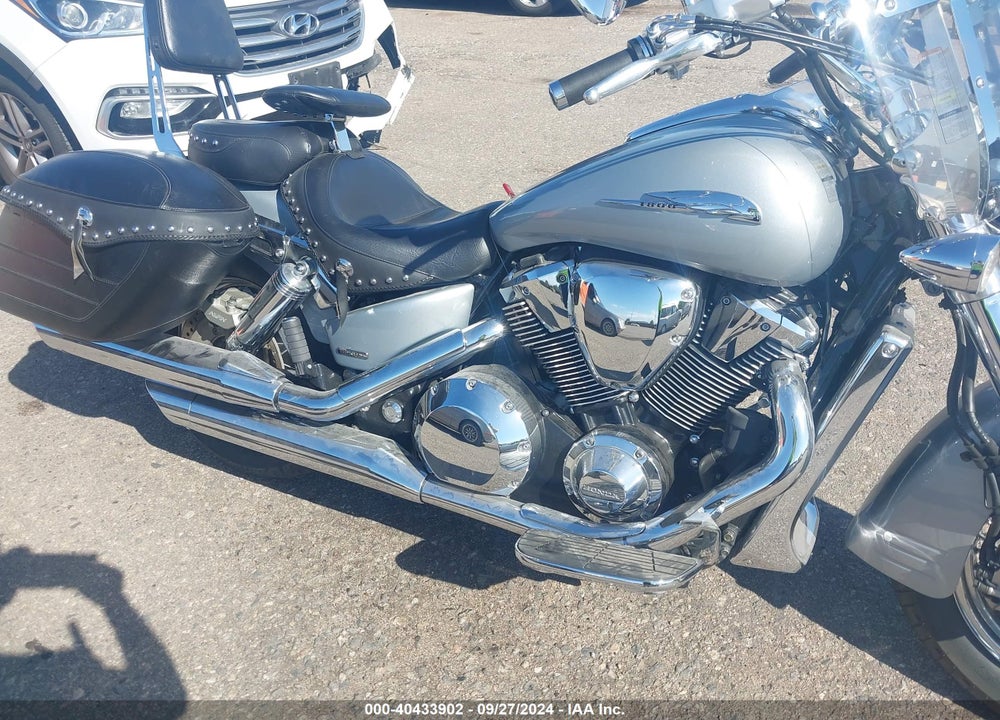 2004 HONDA VTX1800 S3 VIN: 1HFSC49N64A200652