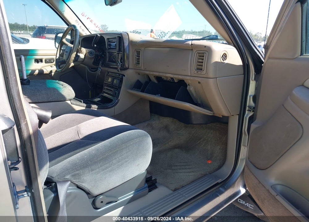 2001 GMC SIERRA 1500 C3 VIN: 2GTEK69U411231563