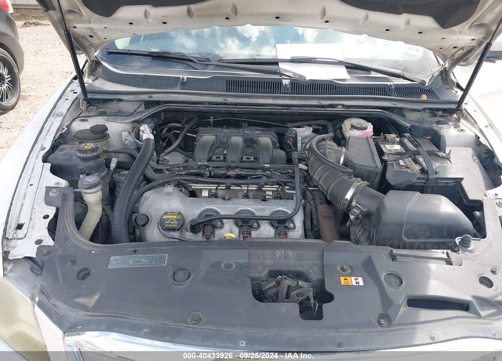 2010 FORD TAURUS LIMITED VIN: 1FAHP2FW0AG133989