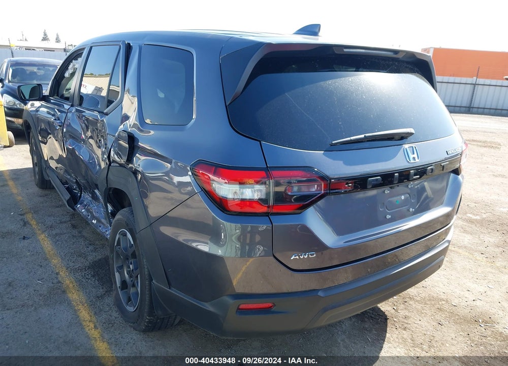 2023 HONDA PILOT AWD LX VIN: 5FNYG1H21PB027293