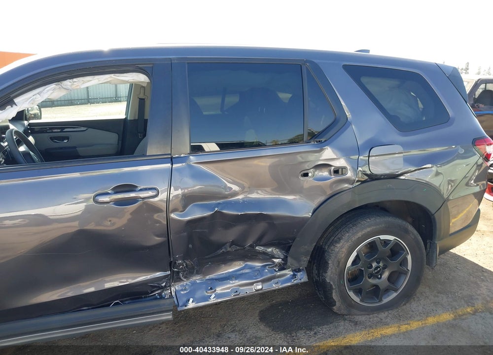 2023 HONDA PILOT AWD LX VIN: 5FNYG1H21PB027293