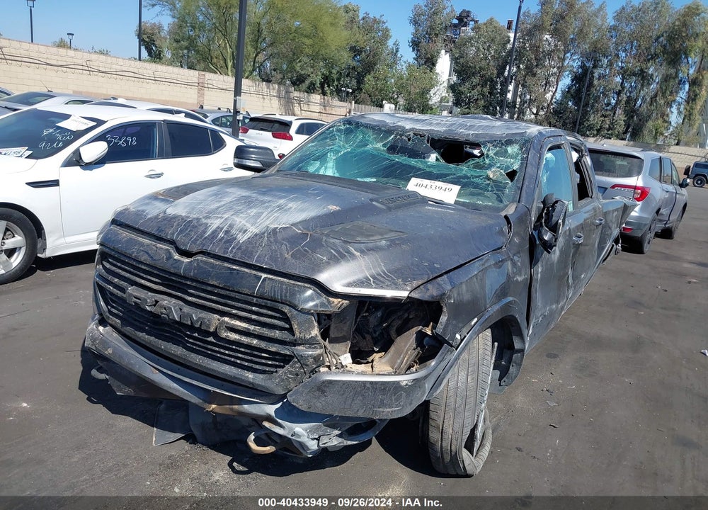 2021 RAM 1500 LAIE  4X4 5'7 BOX VIN: 1C6SRFJT9MN676103