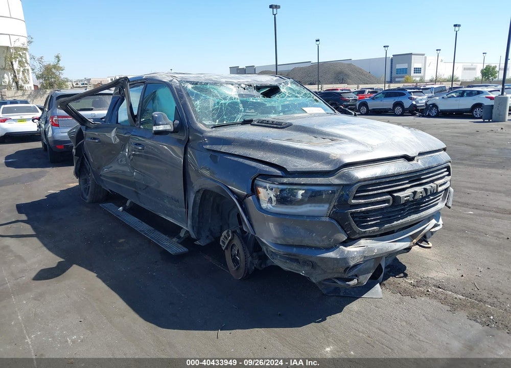 2021 RAM 1500 LAIE  4X4 5'7 BOX VIN: 1C6SRFJT9MN676103