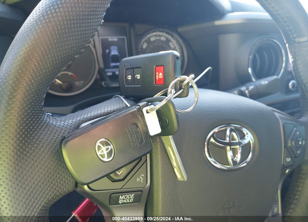 2022 TOYOTA TACOMA TRD SPORT VIN: 3TMCZ5ANXNM469014