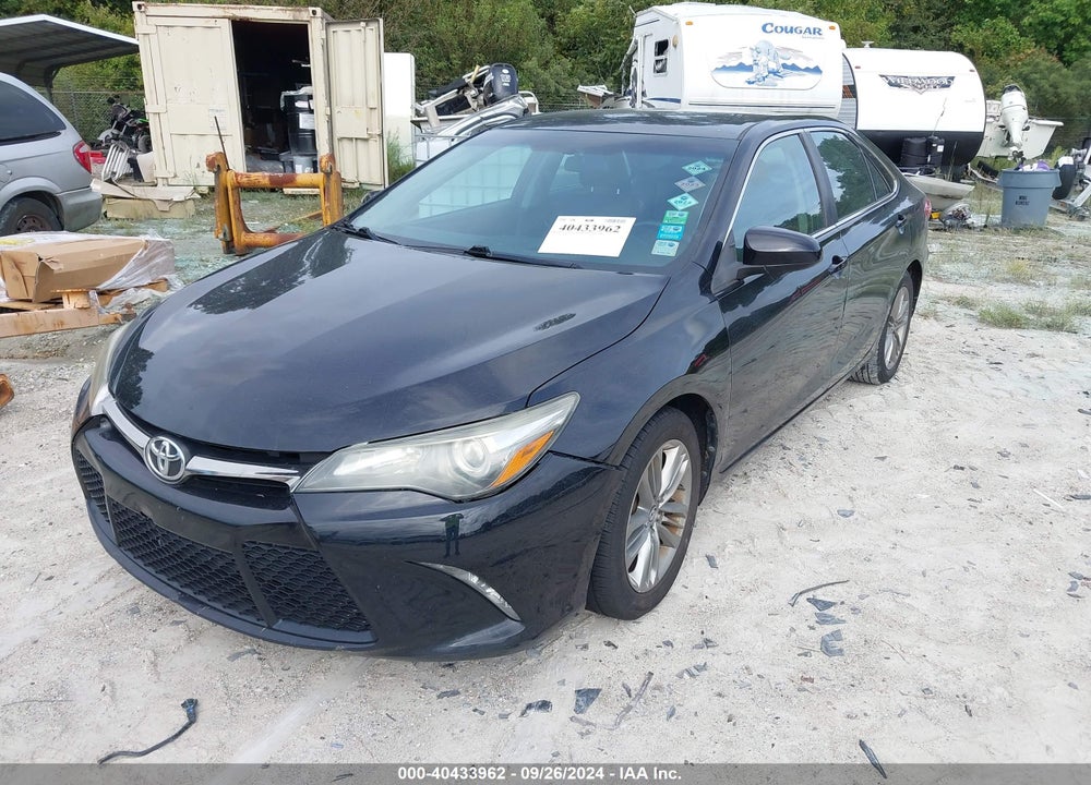 2015 TOYOTA CAMRY SE VIN: 4T1BF1FK1FU060629