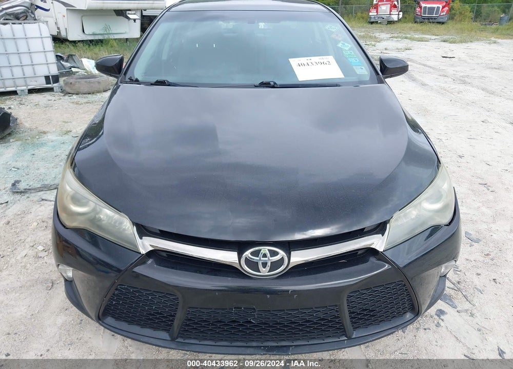 2015 TOYOTA CAMRY SE VIN: 4T1BF1FK1FU060629