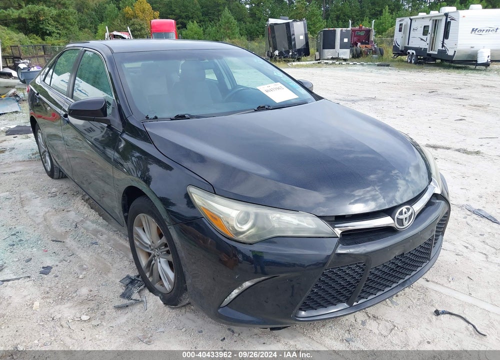 2015 TOYOTA CAMRY SE VIN: 4T1BF1FK1FU060629
