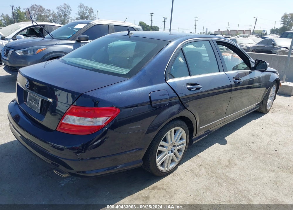 2008 MERCEDES-BENZ C 300 VIN: WDDGF54X18R023284
