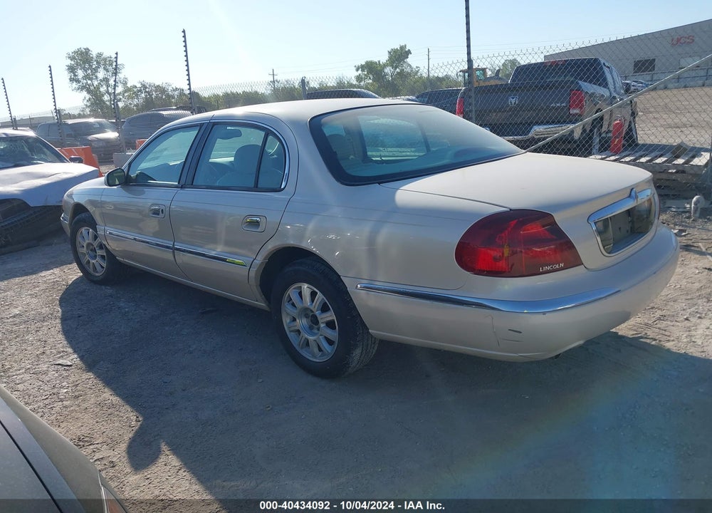 2000 LINCOLN CONTINENTAL VIN: 1LNHM97V2YY803057