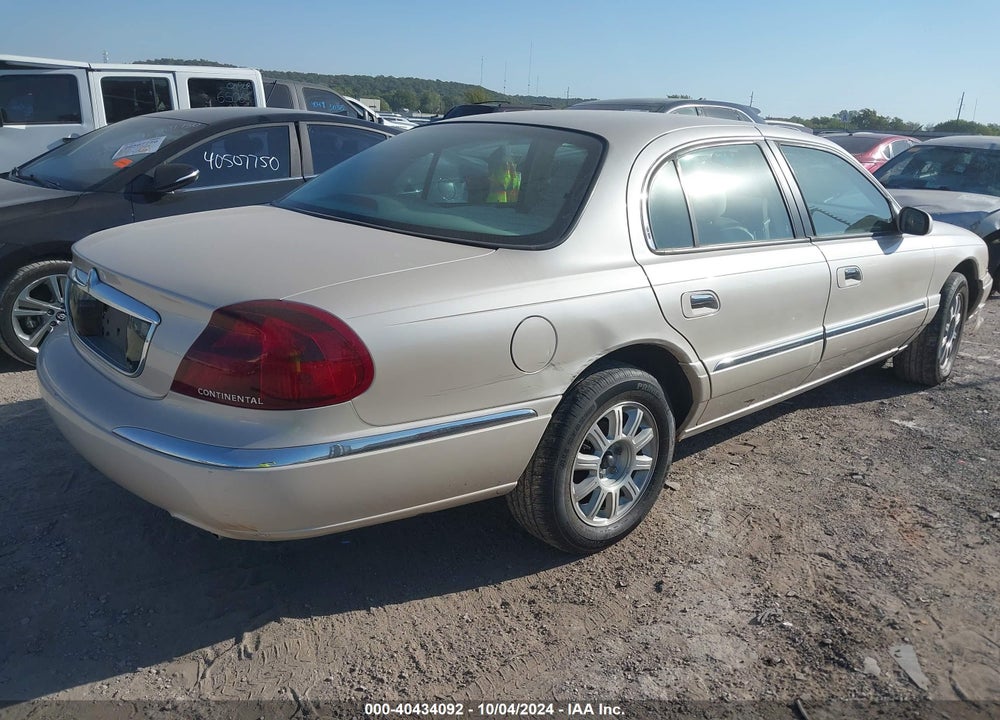 2000 LINCOLN CONTINENTAL VIN: 1LNHM97V2YY803057