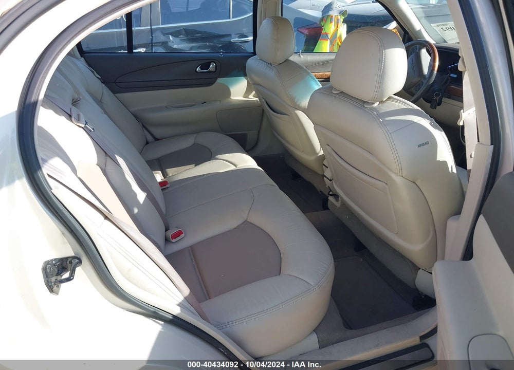 2000 LINCOLN CONTINENTAL VIN: 1LNHM97V2YY803057