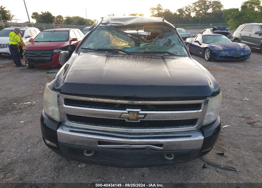 2011 CHEVROLET SILVERADO 1500 LT VIN: 3GCPCSE0XBG332147