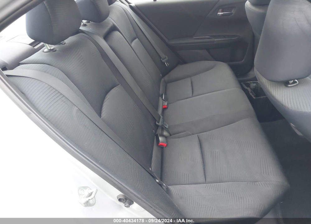 2015 HONDA ACCORD LX VIN: 1HGCR2F30FA023590