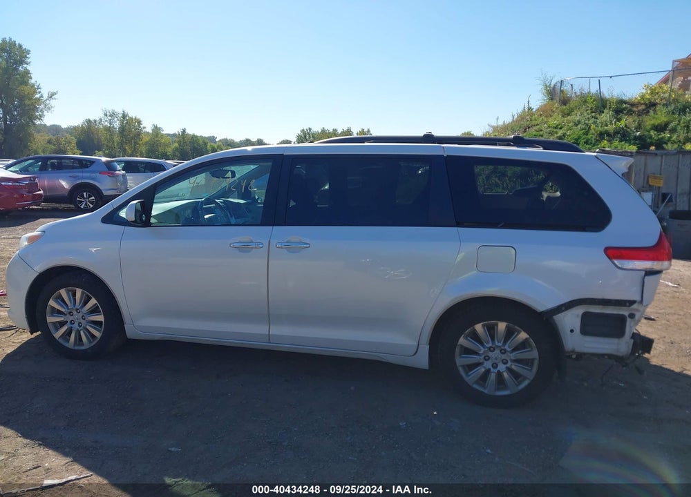 2011 TOYOTA SIENNA LIMITED VIN: 5TDDK3DC6BS004054