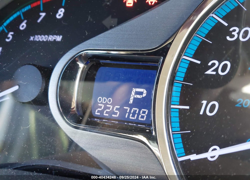 2011 TOYOTA SIENNA LIMITED VIN: 5TDDK3DC6BS004054