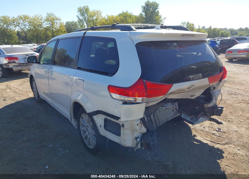 2011 TOYOTA SIENNA LIMITED VIN: 5TDDK3DC6BS004054