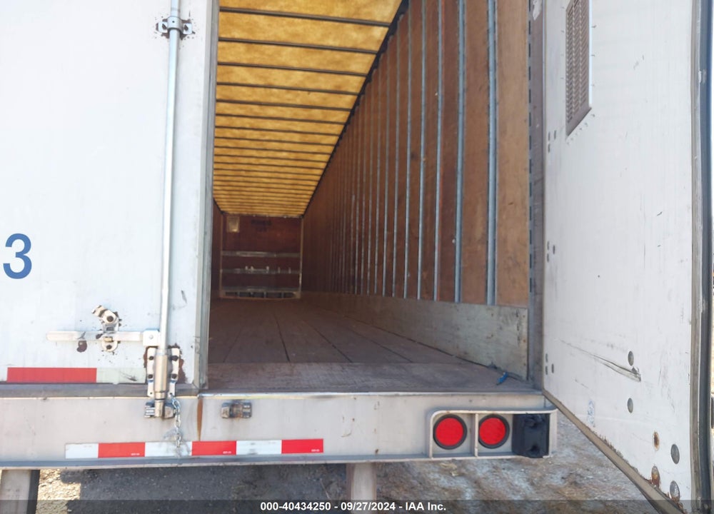 2006 UTILITY TRAILER MFG --- VIN: 1UYVS25386P703801