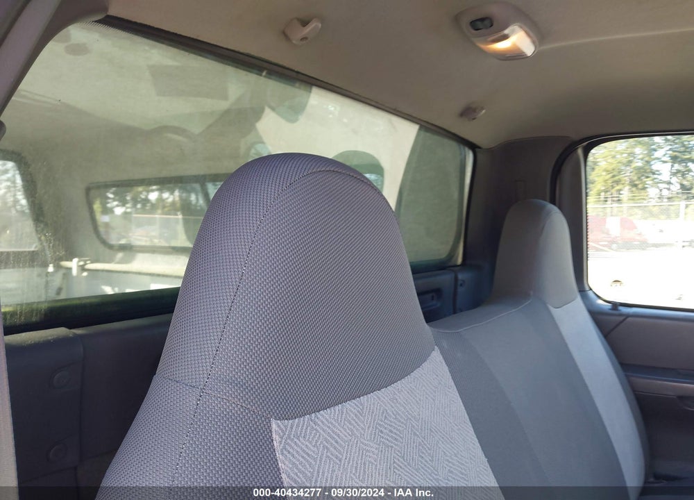 2002 FORD F-150 XL/XLT VIN: 1FTRF18212NA55239