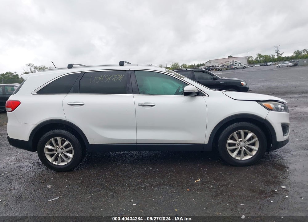 2016 KIA SORENTO 2.4L LX VIN: 5XYPG4A31GG077247