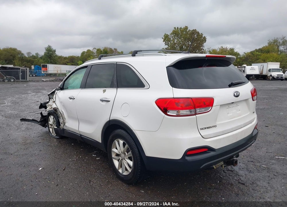 2016 KIA SORENTO 2.4L LX VIN: 5XYPG4A31GG077247