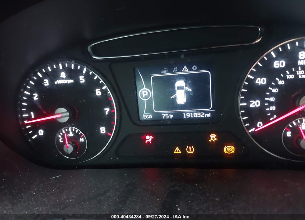 2016 KIA SORENTO 2.4L LX VIN: 5XYPG4A31GG077247