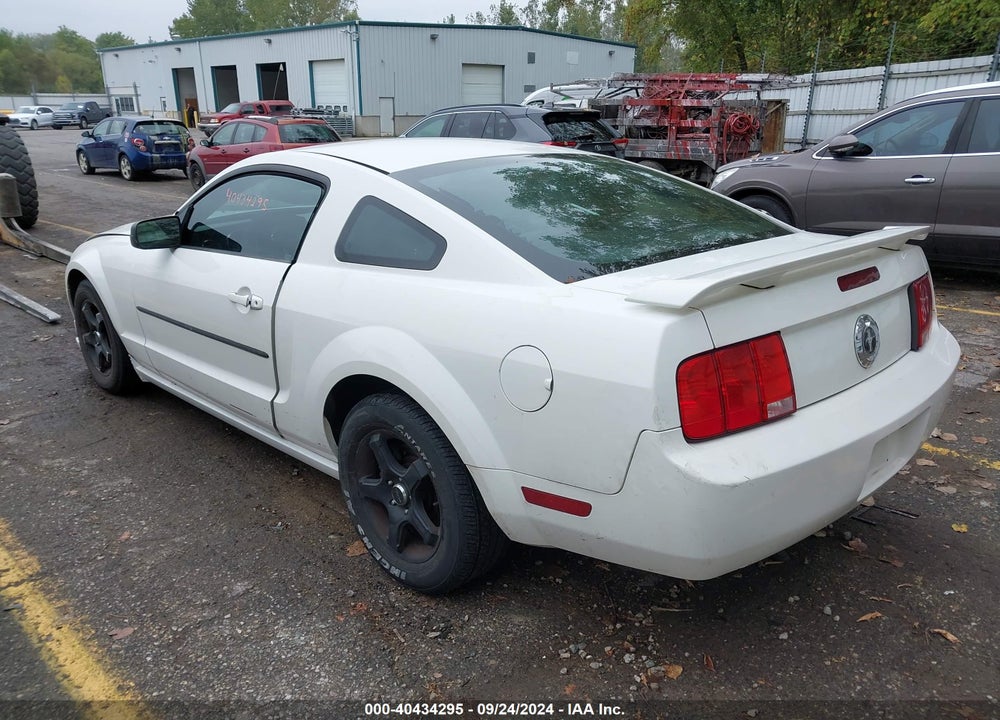 2005 FORD MUSTANG V6 DELUXE/V6 PREMIUM VIN: 1ZVFT80N455206926