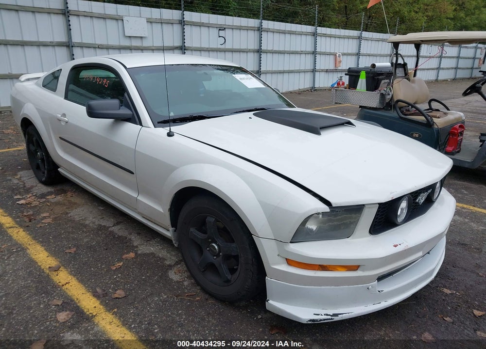 2005 FORD MUSTANG V6 DELUXE/V6 PREMIUM VIN: 1ZVFT80N455206926