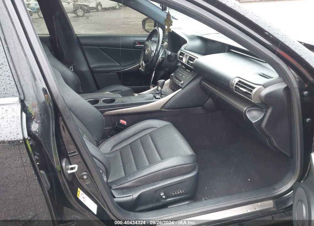 2016 LEXUS IS 300 VIN: JTHCM1D28G5007762