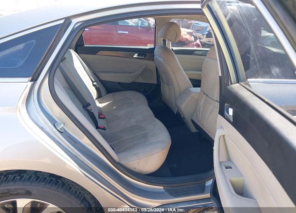 2015 HYUNDAI SONATA SPORT VIN: 5NPE34AF1FH108310