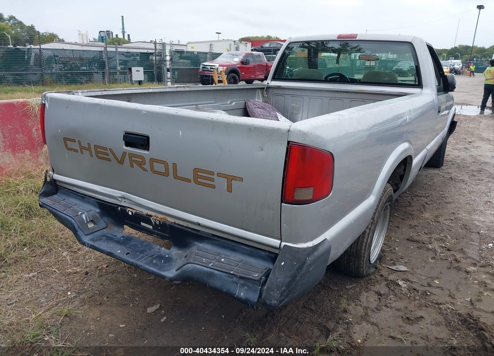 1997 CHEVROLET S-10 FLEETSIDE VIN: 1GCCS14X0V8184689