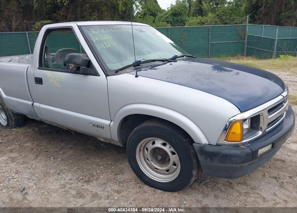 1997 CHEVROLET S-10 FLEETSIDE VIN: 1GCCS14X0V8184689