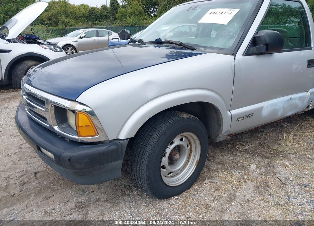 1997 CHEVROLET S-10 FLEETSIDE VIN: 1GCCS14X0V8184689