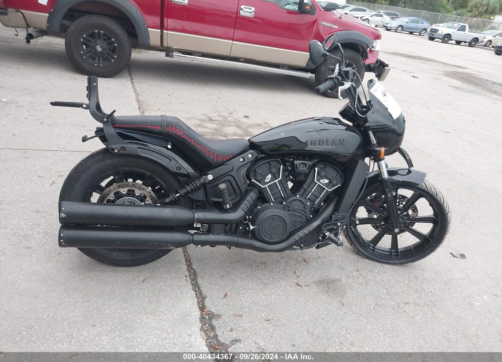 2024 INDIAN MOTORCYCLE CO. SCOUT ROGUE SIXTY ABS VIN: 56KMTC118R3200163