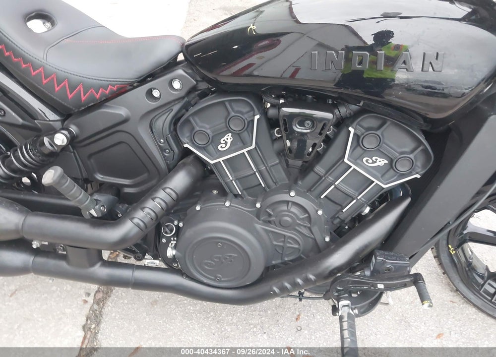 2024 INDIAN MOTORCYCLE CO. SCOUT ROGUE SIXTY ABS VIN: 56KMTC118R3200163