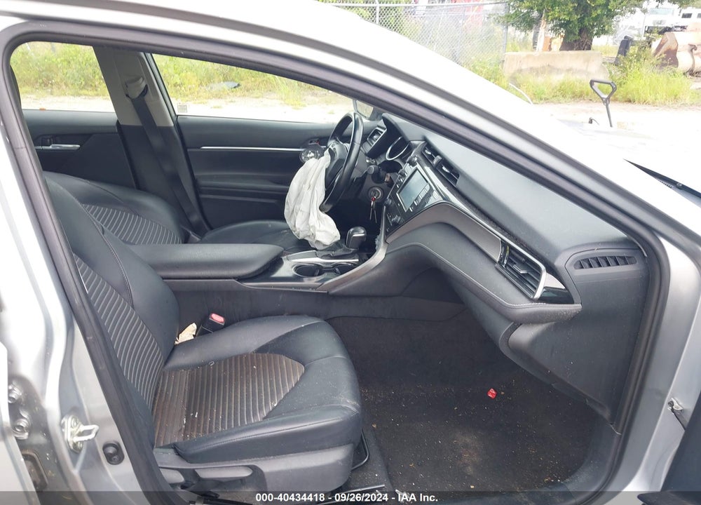2020 TOYOTA CAMRY SE VIN: 4T1G11AK0LU906949
