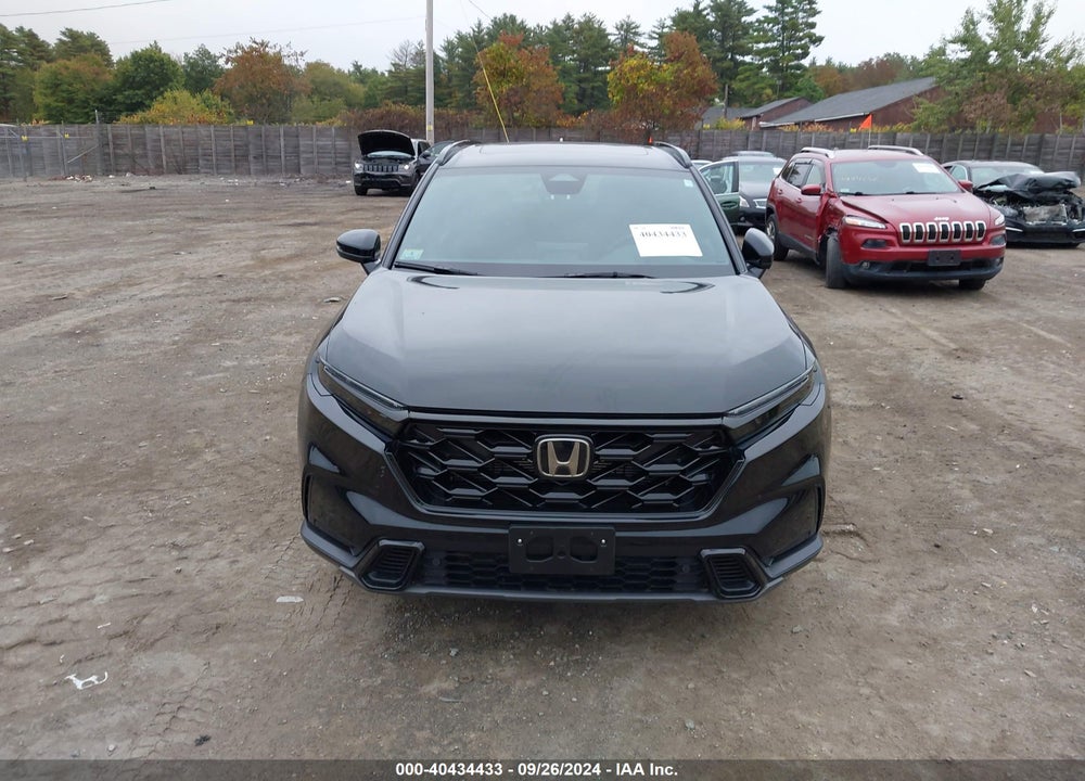 2025 HONDA CR-V HYBRID SPORT-L VIN: 7FARS6H82SE004669