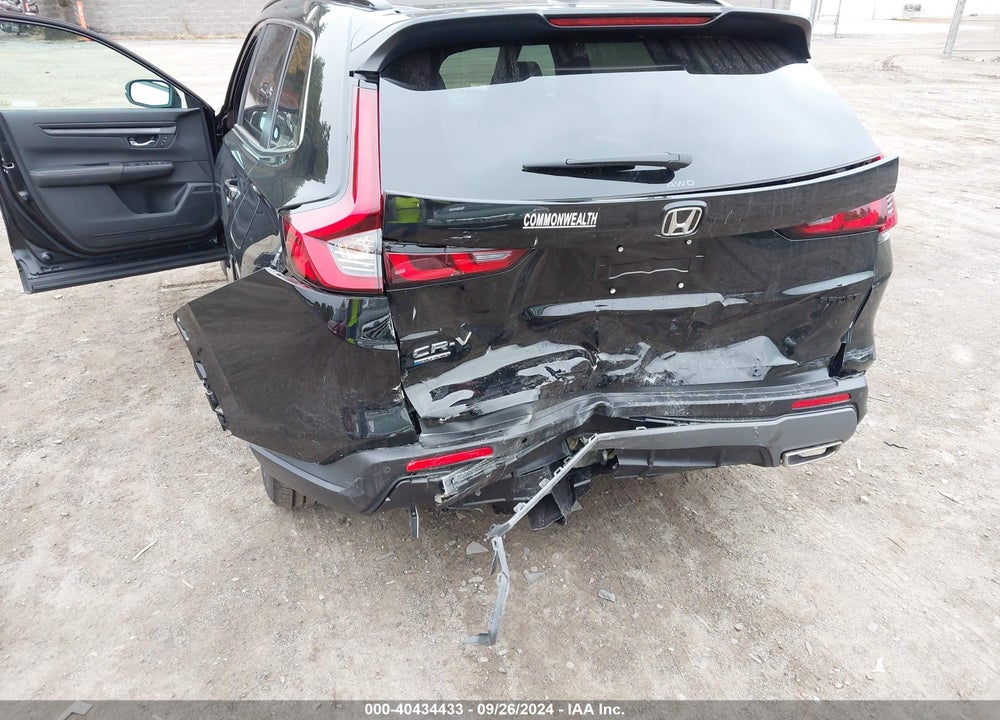 2025 HONDA CR-V HYBRID SPORT-L VIN: 7FARS6H82SE004669